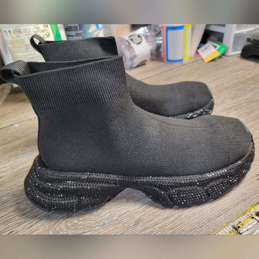 Cape‎ Robbin NWOT NEW Black Knit Sock Ankle Boots Size 8